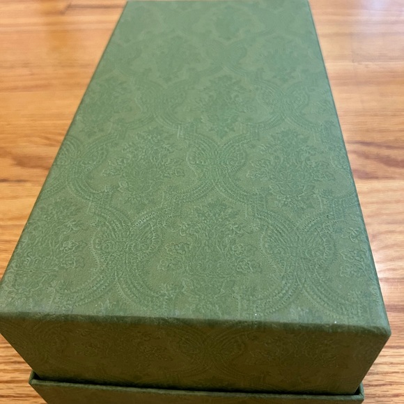 Gucci Large Empty Storage Gift Box - Picture 3 of 9
